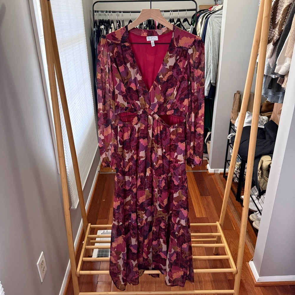 Sofia Vergara Cut Out Midi Dress - Picture 3 of 10